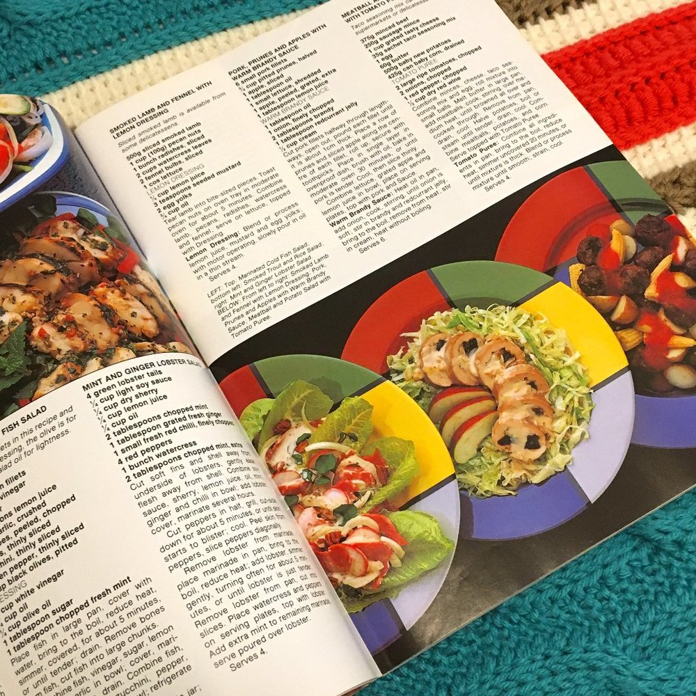 Vintage 1987 AWW Light & Luscious Summertime Cookbook Pamela Clark - Picture 8 of 11